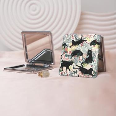 Imagem de Espelho de maquiagem portátil estilo anime de desenho animado, mini espelho de maquiagem portátil dobrável, espelho de contorno quadrado portátil, adequado para mulheres usarem em várias ocasiões