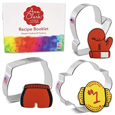 Imagem de Ann Clark Cookie Cutters Conjunto de 3 peças de boxe com folheto de receitas, luva de boxe, calções de boxe, cortadores de biscoito de cinto do campeonato