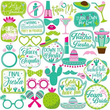 Imagem de KatchOn, Kit de cabine de fotos de despedida de solteira – Pacote com 35 | Adereços de cabine fotográfica de festa mexicana para decorações de chá de noiva | Adereços de selfie para chá de panela, decorações de festa de despedida de solteira da última festa
