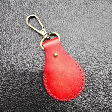Imagem de Porta-chaves de couro premium feito à mão para AirTag da Apple – Capa durável para chaves, bagagem, animais de estimação, chaveiro de metal giratório 360, proteção total (vermelho)