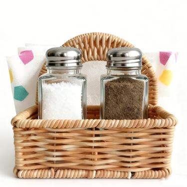 Imagem de YDLGJMCZ Porta-guardanapos vertical de vime, lindo suporte de guardanapo imitação de vime, porta-guardanapos de papel decorativo Boho para mesa de jantar de cozinha, bar, casa de fazenda (com caixa de