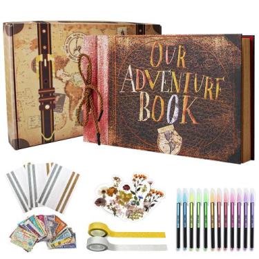 Imagem de Remoção do álbum de fotos do álbum de recortes com nosso livro de aven