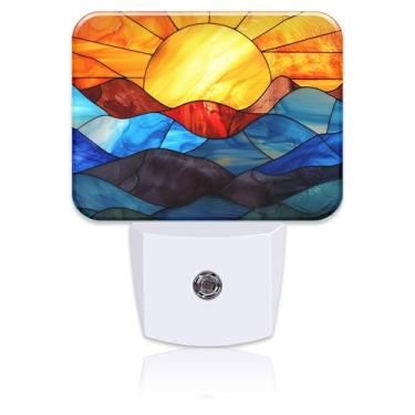 Imagem de Uiaoiais Luminária Noturna De Vidro Colorido Com Pôr Do Sol, Tomada Na Parede, Montanhas Coloridas Sensor Anoitecer Ao Amanhecer Para Decoração Quarto, Corredor, Cozinha, Banheiro E Escadas Crianças