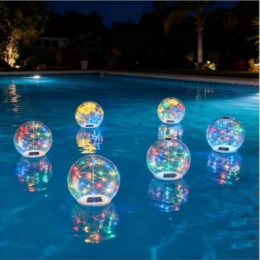 Imagem de Luzes flutuantes para piscina - Bolas flutuantes infláveis alimentadas por energia solar de 35,5 cm com LEDs RGB para decorações de festa, pátio externo (pacote com 6)
