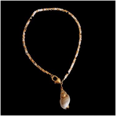 Imagem de Colar De Cristais Com Concha