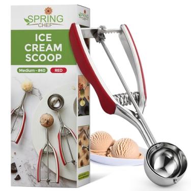 Imagem de Spring Chef Colher de biscoito, prato premium de aço inoxidável 18/8 com pega macia, acionado por mola com liberação de gatilho para massa de biscoitos, melão, sorvete, assar – tamanho médio #40, vermelho