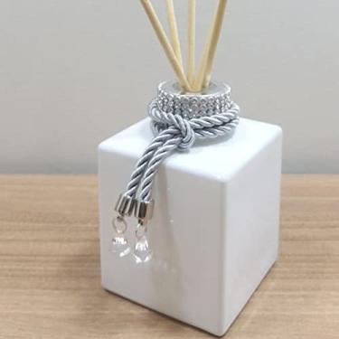 Imagem de Frasco Aromatizador De Ambiente Difusor De Varetas Difusor de Aromas - Luxo Com Strass e Varetas Decoradas - Branco e Prata-Luiggi Presentes®
