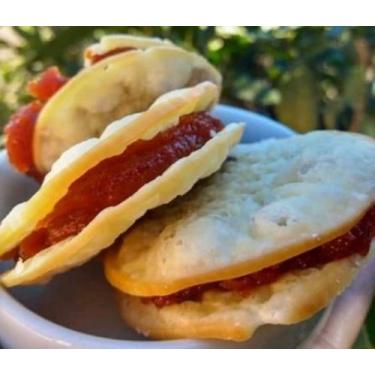 Imagem de Chips de Provolone com recheio de goiabada - sabor verdadeiro