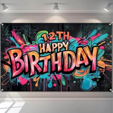 Imagem de HOMETITUTE Faixa de feliz aniversário de 12 anos, estilo grafite, salpicos de tinta colorida, pano de fundo de feliz aniversário com balões flores, velas, faixa fotográfica de férias ao ar livre para