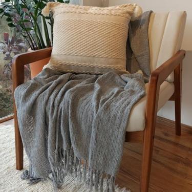 Imagem de Casa Coeva - Manta de Sofá Artesanal Bruma Decorativa Algodão Cinza 120 x 210