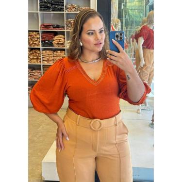 Imagem de Blusa Feminina Plus Size Manga Princesa Com Detalhes Em Renda