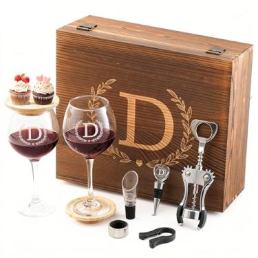 Imagem de GZLDGIFTS Conjunto de presente de aniversário de vinho para mulheres, mãe, esposa, gravado, monograma, caixa de madeira, presentes para o dia das mães, presente de aniversário de casamento, taças de