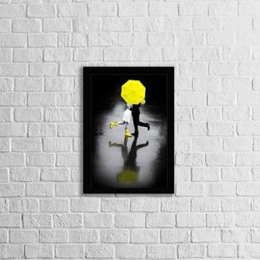 Imagem de Quadro Casal Na Chuva Com Sombrinha Amarela 24X18Cm - Quadros On-Line