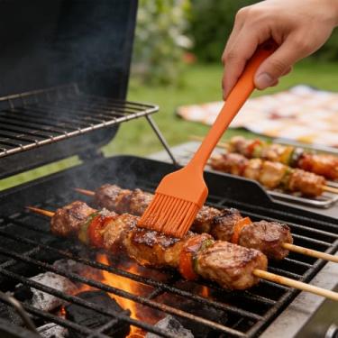 Imagem de Pincel de cozinha para cozinhar, pincel de pastelaria para assar, design de uma peça, pincel de silicone resistente ao calor, pincel de cozinha para óleo e molho