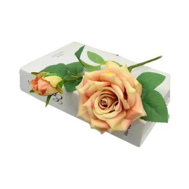 Imagem de Grandes Rosas De Seda Artificiais Em Ramo Para Decoração De Casa, Casa