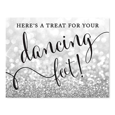 Imagem de Andaz Press Placas de festa de casamento, glitter prata brilhante, 21,5 x 28 cm, aqui está um deleite para seus pés de dança! Sandálias de salto alto sapatos sinal de recepção para pista de dança, pacote com 1