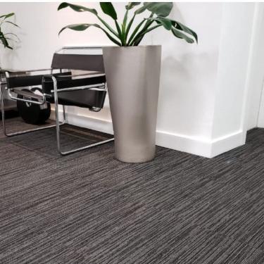 Imagem de Kit com 5 Barras Rodapé de Poliestireno 11cm X 18mm X 2.44m Liso Ml11 Nmc 12m Branco