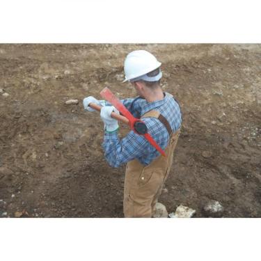 Imagem de Picareta Estreita Em Aço 4 Com Cabo De Madeira 90 Cm