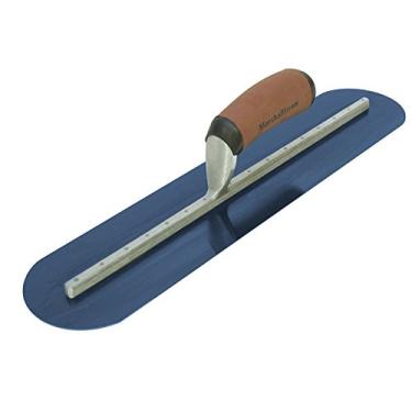 Imagem de MARSHALLTOWN The Premier Line Espátula de acabamento em aço azul MXS22BRD de 55 cm x 10 cm totalmente arredondada com cabo DuraSoft curvado