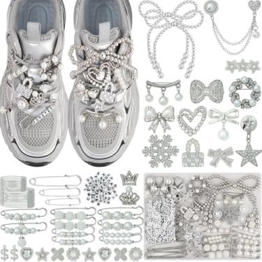 Imagem de DoDoBeads Kit de 332 peças de pingentes de meias de lixo, pingentes prateados para tênis, pingente de pérola e strass com alfinetes de segurança, acessórios DIY para decoração e personalização de