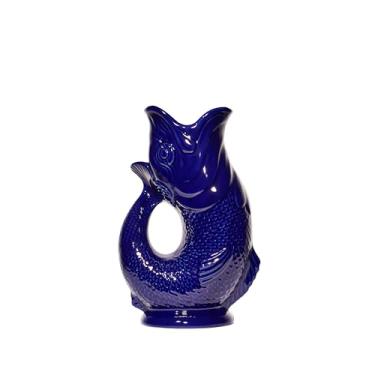 Imagem de The Original Gluggle Jug – Jarro de glug azul cobalto em L, 22 cm 0,6 L – Jarro em forma de peixe com glug glug – Decorativo para água salgada, coquetel, jarro de vinho e gin, decantador ou vaso