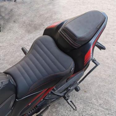 Imagem de Midimttop Assento de motorista dianteiro de couro macio Waterpfroof, almofada do assento do passageiro traseiro para Ka-wa-sa-ki Z900 Z-900 2017 2018 2019 2020 2021 2022 2023 2024 (banco dianteiro +