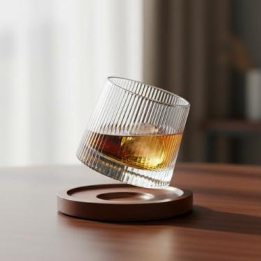 Imagem de Copo Rotativo para Whisky 200ml com Base de Madeira – Vidro Resistente, Rotação Suave para Aerar a Bebida, Design Sofisticado para Whisky, Bourbon e Destilados