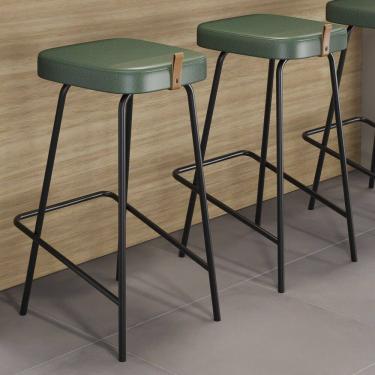 Imagem de Kit 02 Banquetas Médias Para Cozinha Vik Estofada Couríssimo Verde - Abmaza