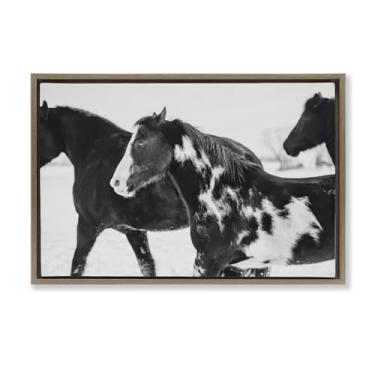 Imagem de Stupell Industries Design de arte de parede em tela flutuante marrom com cavalos de inverno preto e branco por Amy Carroll, 43 x 63 cm
