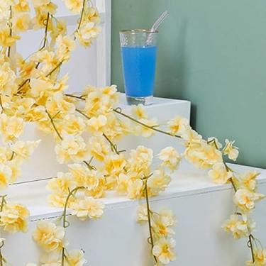 Imagem de Guirlanda artificial de videira de cerejeira, decoração de videira, 1,8 m, 135 peças, flor de seda com transição de cor, para festa de casamento e escritório em casa (champanhe)