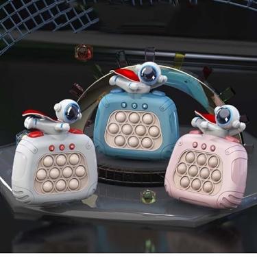 Imagem de Pop It Brinquedo Eletrônico Antiestresse Sensorial Bolhas Divertidas Relaxantes para Crianças e Adultos Fidget Toy Seguro Premium Astronauta Capacete (rosa)
