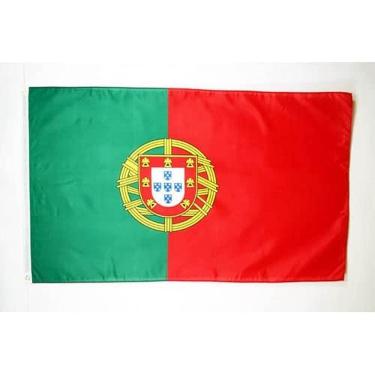 Imagem de AZ FLAG - Bandeira de Portugal - 2 x 3 pés - Faixa portuguesa de poliéster leve com dois ilhós de latão - Resistente ao desbotamento - Cores vivas - 2' x 3' pés - 90 x 60 cm
