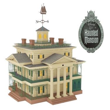 Imagem de Hallmark Keepsake Árvore de Natal 2025, coleção Disney The Haunted Mansion Disneyland Manor com luz e som, presentes para fãs da Disney