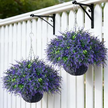 Imagem de GLIDLION Cesta suspensa artificial de eucalipto e lavanda (2 peças) - Conjunto de plantas falsas realistas para pendurar folhas de eucalipto artificiais para decoração de varanda de beirais de fazenda