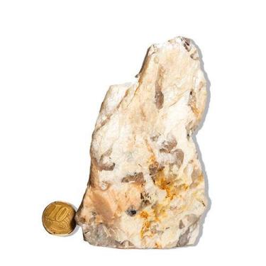 Imagem de 01 Turmalina Preta no Feldspato Pé Serrado 0,5 a 1Kg Tipo C - Cristais