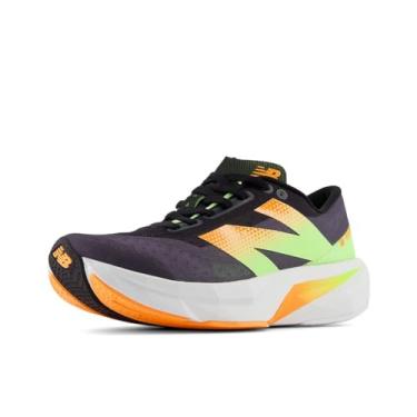Imagem de New Balance Tênis de corrida feminino FuelCell Rebel V4, Preto/grafite/branco, 10.5 Wide