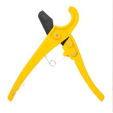 Imagem de Alicate Cortador Profissional para Tubos PVC e PPR, Amarelo, Aço Resistente, 32mm de Capacidade, Design Ergonômico, para Encanadores e Instaladores