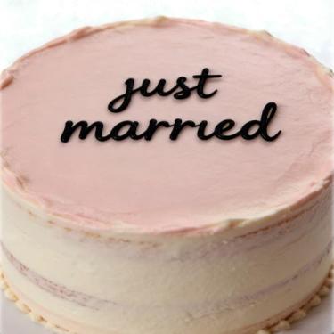 Imagem de Black Acrylic Just Married Wedding Cake Topper,Cake Decorative Script Text Design for Wedding Reception- for Bride & Groom/Just Married/Bachelorette/Wedd Theme Party Decoration Supplies