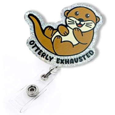Imagem de Carretel de crachá retrátil de lontra engraçada, carretel de crachá Otterly esgotado para estudantes de enfermagem RN CNA LPN médico, trabalhador e professor médico, bonito suporte de crachá de animal