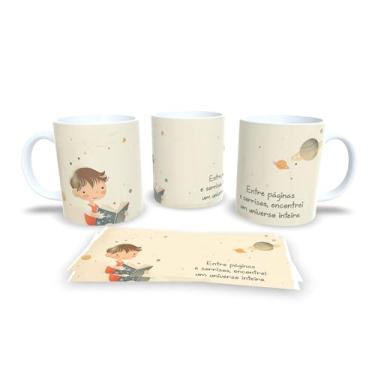 Imagem de Caneca com Ilustração de Criança e Estrelas, Frase Fernando Pessoa, Design Noturno, Cerâmica Branca (18720)