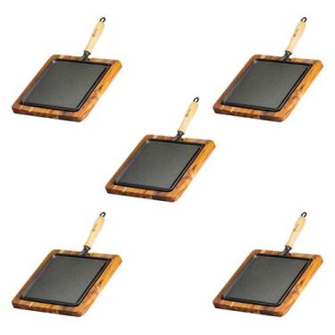 Imagem de Kit 5 Tábuas De Madeira Com Chapa De Ferro Fundido 22 Cm Churrasco Por