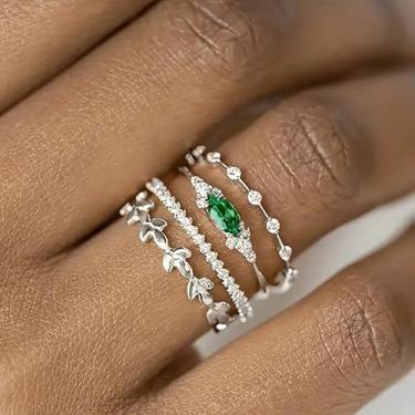 Imagem de Um conjunto de anéis de quatro peças com design geométrico empilhável para mulheres, requintados, leves e luxuosos, joias finas, decoração de namoro para festa de formatura, Cobre, Sem pedra preciosa