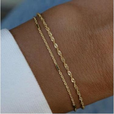 Imagem de 2 pulseiras de ouro empilháveis, conjunto de tornozeleira de corrente em camadas para mulheres, pulseiras de elos ajustáveis para mulheres, joias de pulseira metálica (ouro)