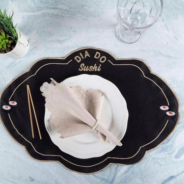 Imagem de Jogo Americano Simples Bordado 12 Peças em 100% Poliéster com Sousplat e Guardanapo Decorativo para Mesa de Jantar Bege