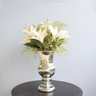 Imagem de Arranjo de Lírios Branco e Flores do Campo Artificial no Vaso Prateado | Linha Permanente Formosinha