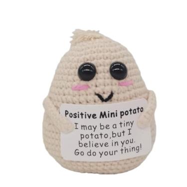 Imagem de 1 peça de presente de crochê feito à mão, bicho de pelúcia engraçado de batata com cartão de mensagem inspirador, presente exclusivo para amigos, colegas, ideal para meias de Natal, decoração de