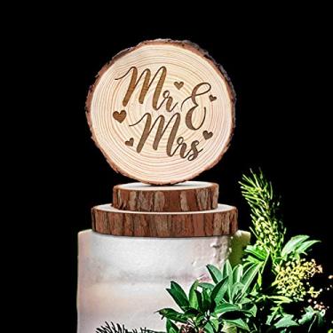 Imagem de Topos de bolo de casamento rústicos, topo de bolo Mr and Mrs, fatia de madeira, decorações de casamento rústica, decoração de casamento no campo