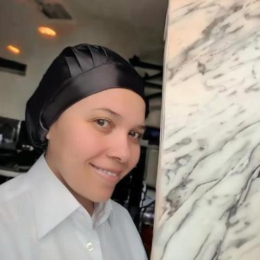 Imagem de Conjunto  10 touca de restaurante de cetim Unissex - IsaToucas 
