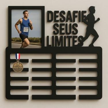 Imagem de Porta Medalhas em MDF, Preto, com Suporte para Foto 10x15cm e 40 Medalhas, Decorativo para Corredores, 35x30cm, Frase Motivacional Masculino