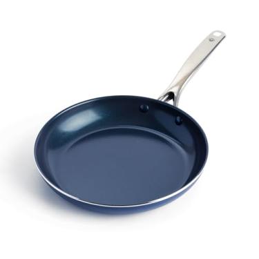 Imagem de Blue Diamond Frigideira antiaderente de 25,4 cm, panela de cerâmica sem PFAS e PTFE com infusão de diamante, segura para lava-louças e forno, alça para manter a frescura, durável, não tóxico, seguro